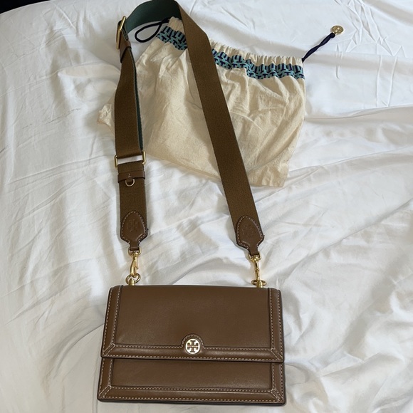 Tory Burch T Monogram MINI Leather Shoulder Bag in Moose - Picture 6 of 16